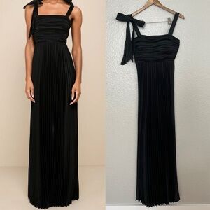NWOT Gorgeous Purpose Black Satin Pleated Sleeveless Bow Maxi Dress